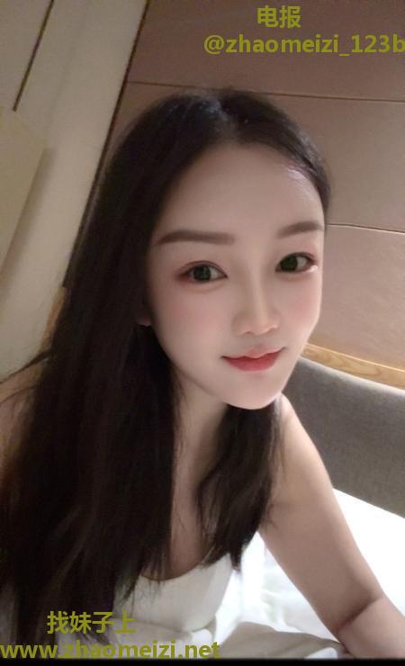 女友感护士楚依