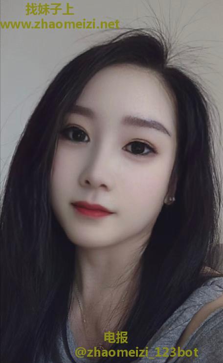 白白的邻家少妇