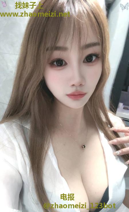 天河情趣舌吻骚骚老师