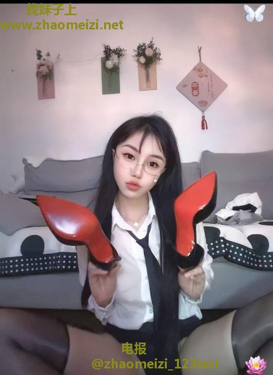 翘臀艳舞老师安可