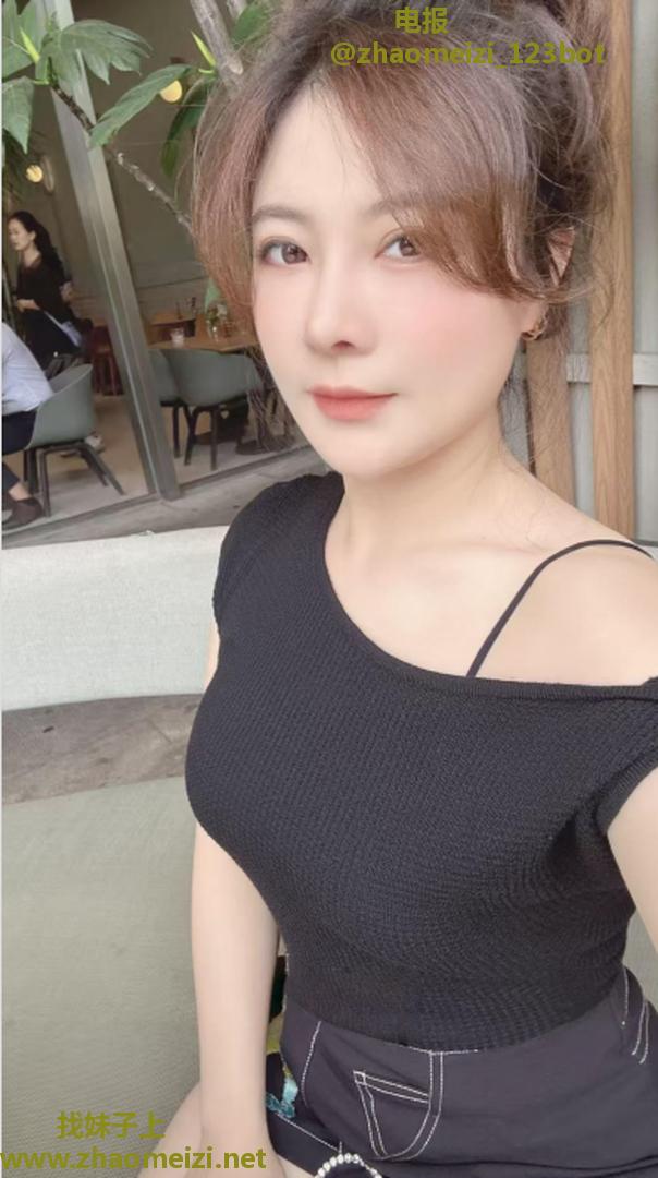 榨汁骚女小渔儿