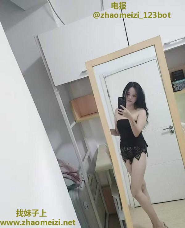 风韵性感服务好妹子