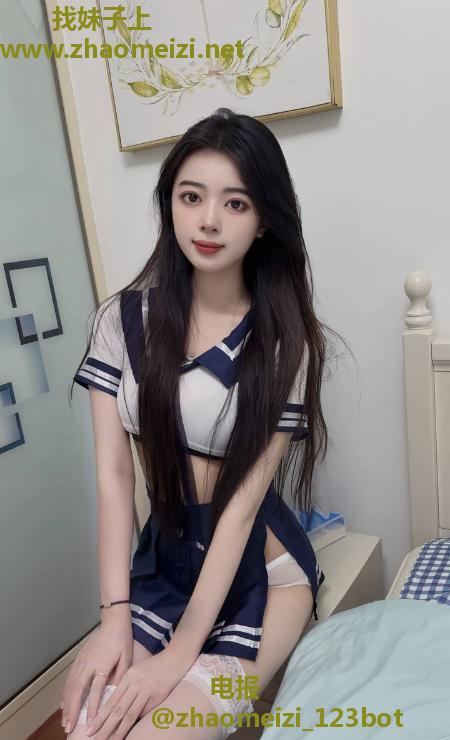 前凸后翘颜值萱萱