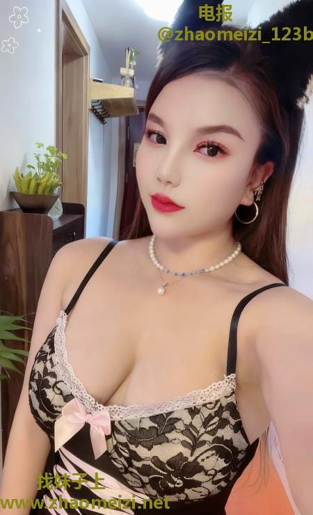 南开丰满巨乳少妇