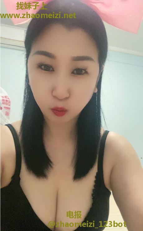 包夜大胸轻熟女