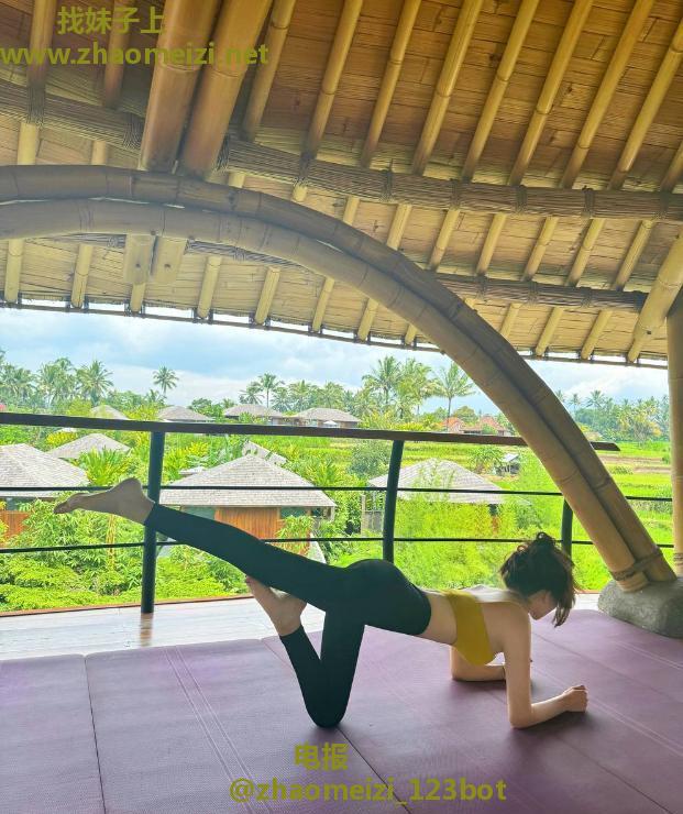 完美身材高颜瑜伽老师