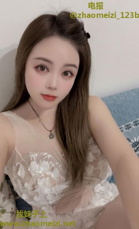 服务到位大胸妹子