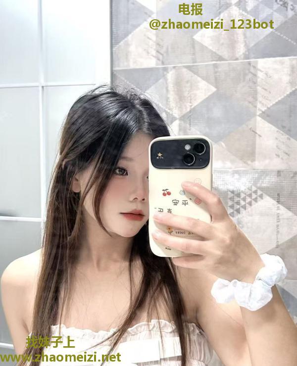 刚下海05反差萝莉