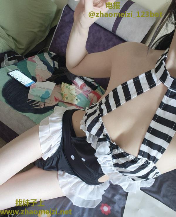 娇小服务型少妇