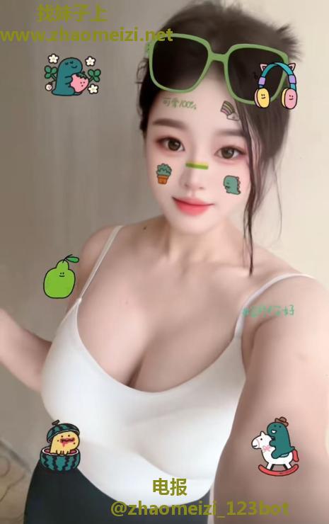 巨乳小宝老师