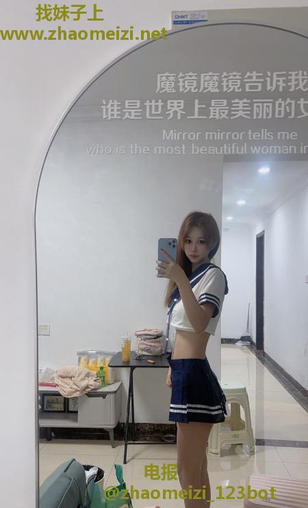 天河疯狂舌吻张蓓蓓