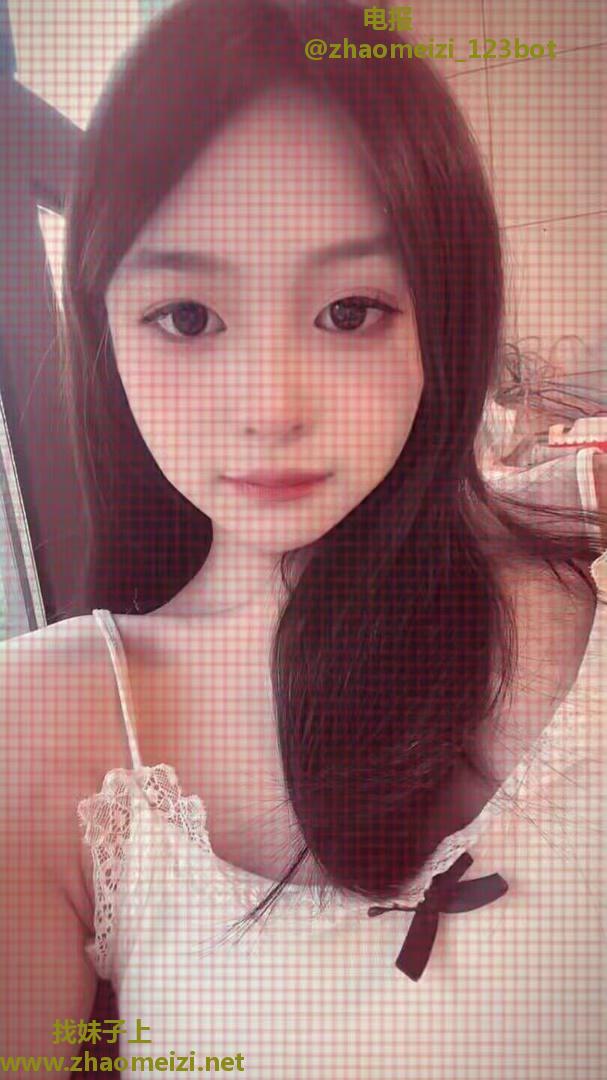 00后清纯少女小青