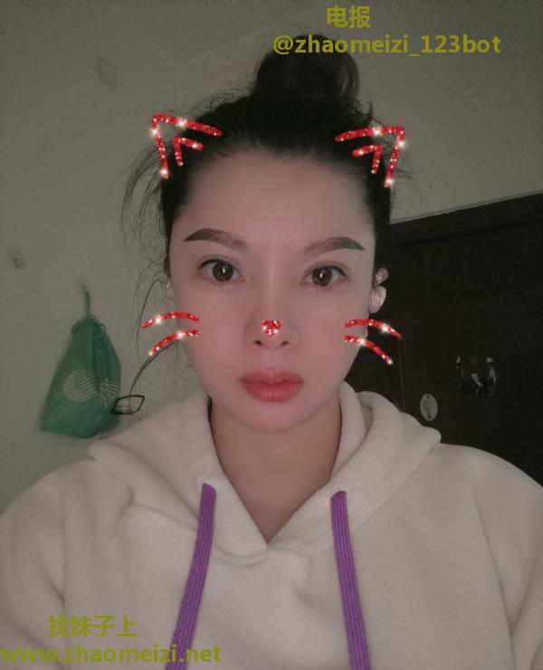 亮马桥附近肥臀小少妇