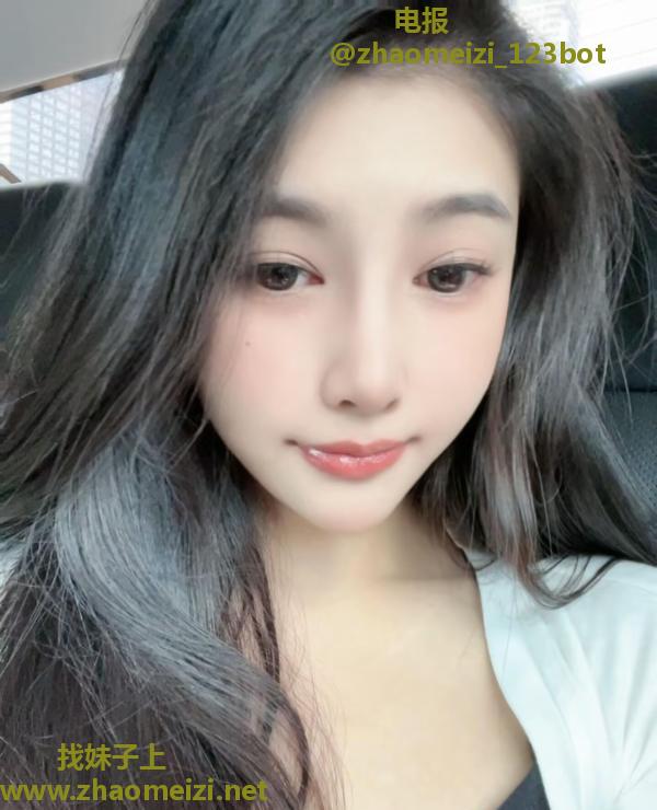 网红清纯小辣妹