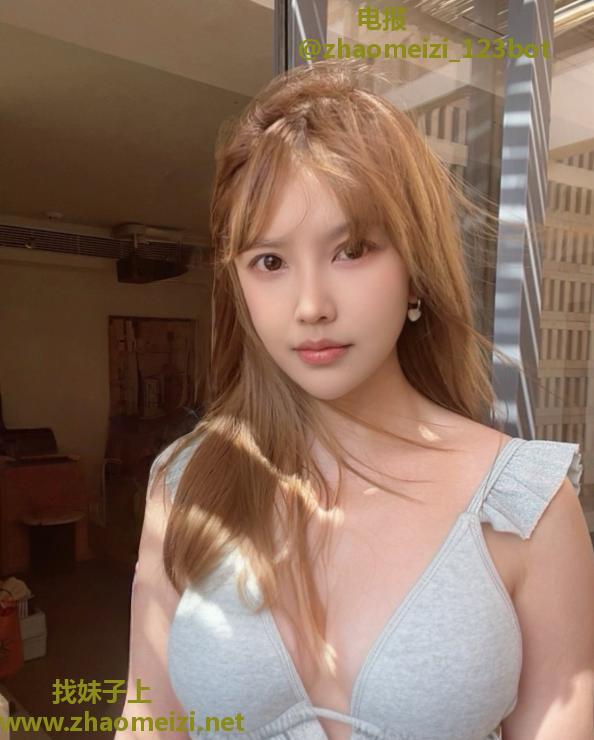 服务系颜值诗诗