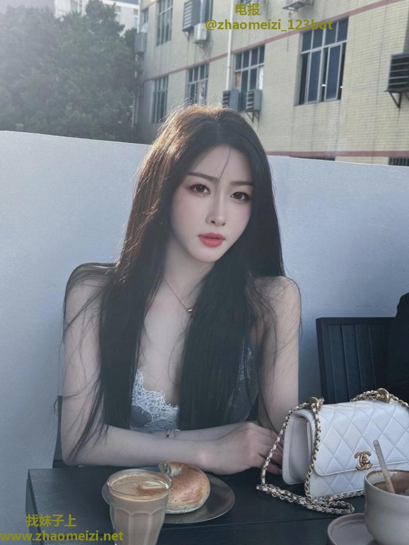 身材风骚诱惑尤物