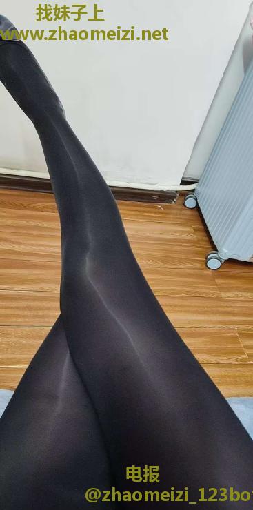 肤白貌美大长腿