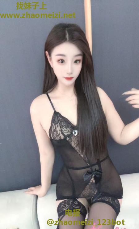 东四环黑丝翘臀倩倩