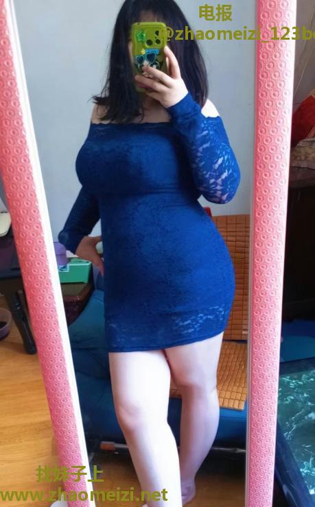 白皙有肉感的萍萍