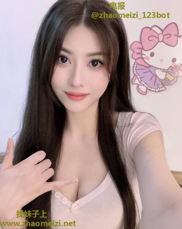 身材纤细颜值颖儿