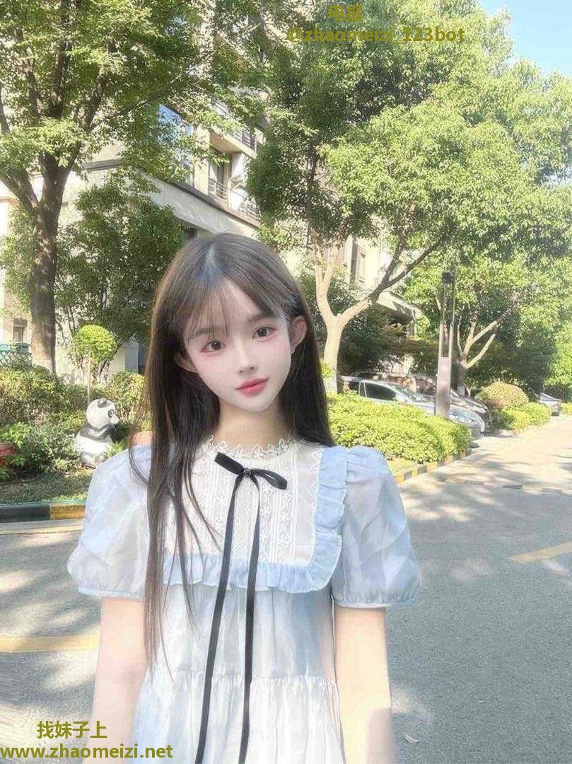 07嫩妹皮肤白皙