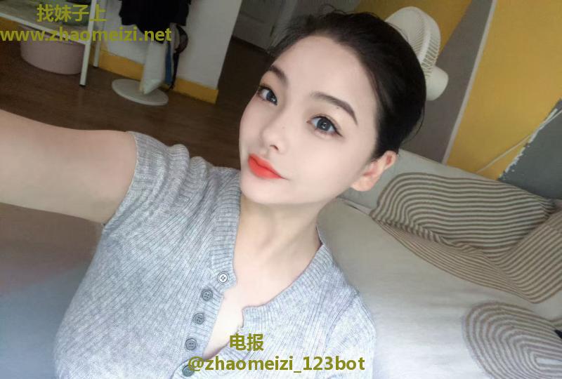 颜值虎牙妹文文