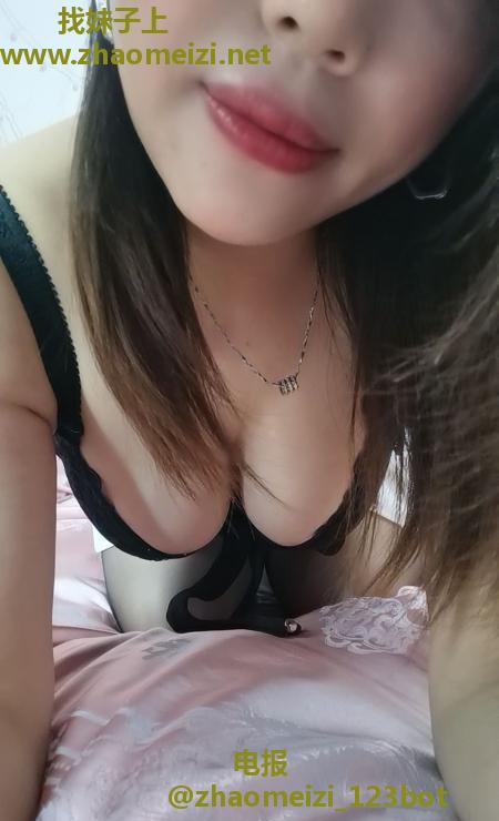 西山大屁股熟女