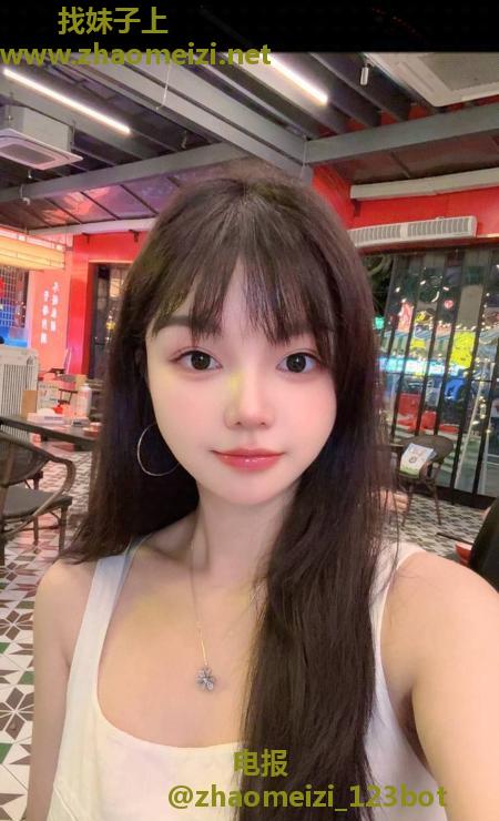 胸大柔软女友感老师