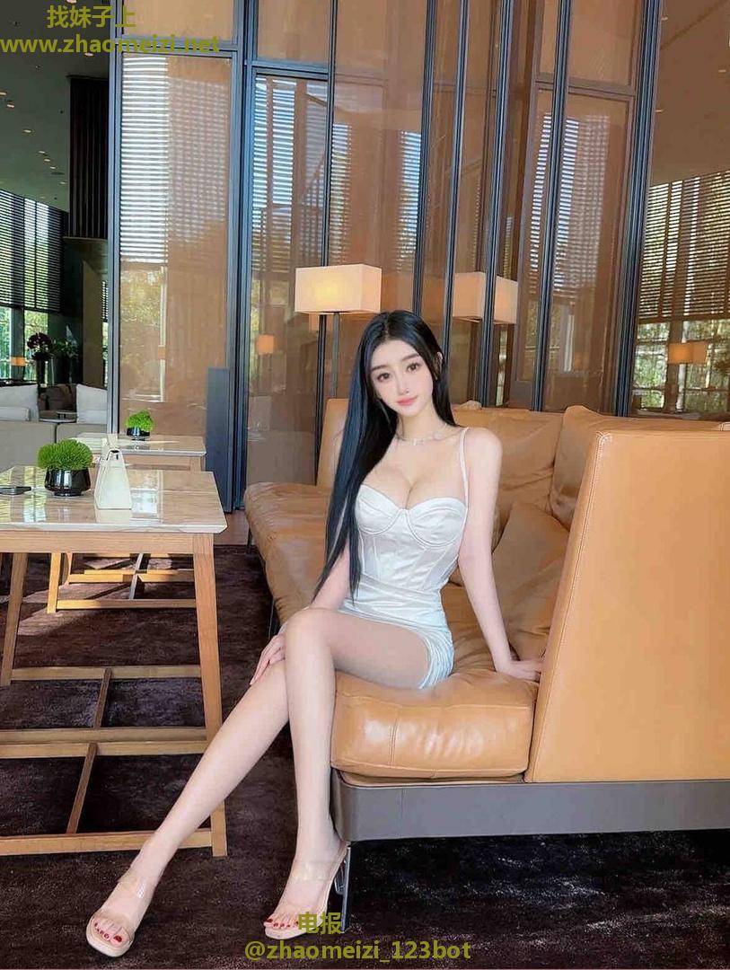 清纯长相妖娆妩媚身材