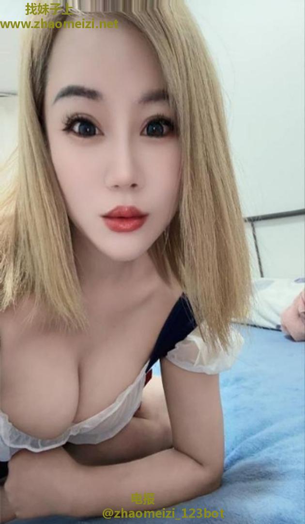 粉嫩紧致逼淫水多多