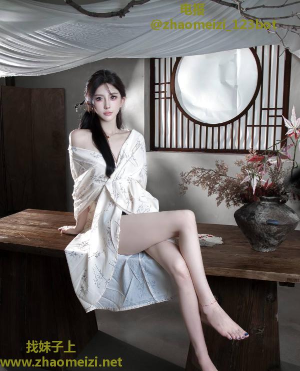 颜值御姐CC足交服务