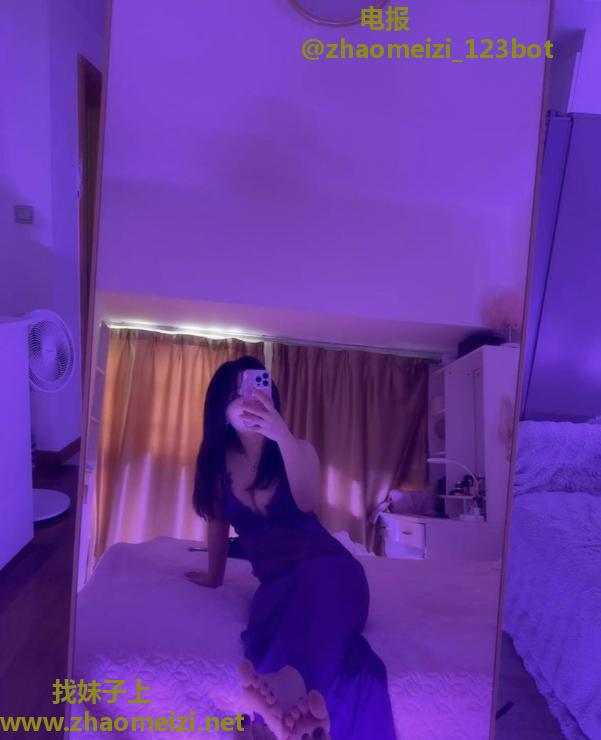 龙华肥臀小艾米