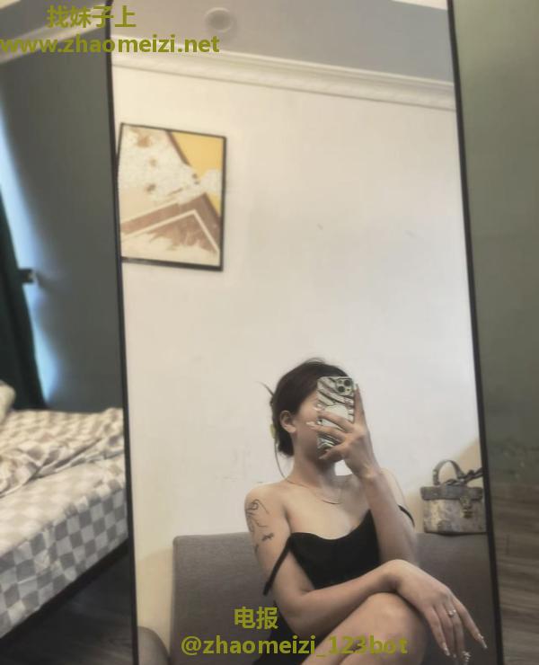 少数民族兼职学生妹