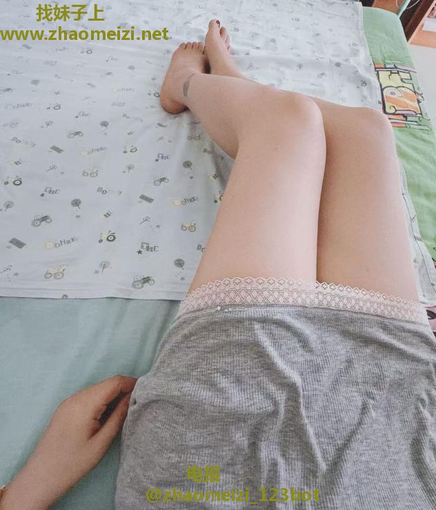 美足白富美少妇