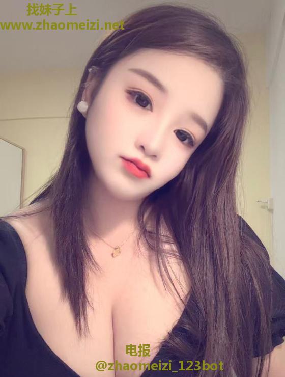 性感巨乳小桃子