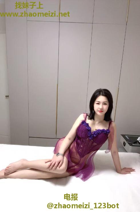 南站短发女神笑笑