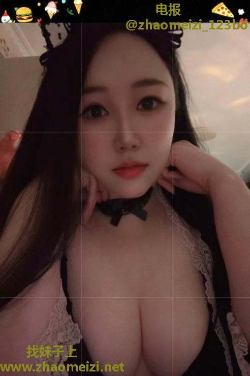 大胸少妇小姐姐