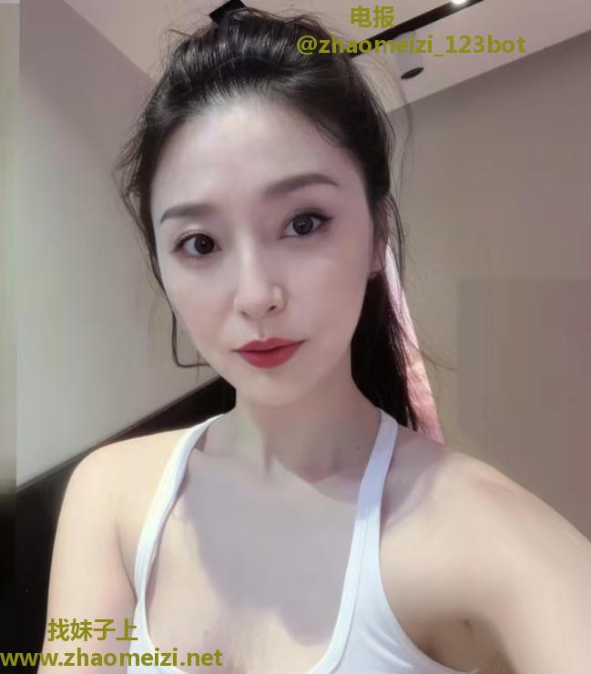 中大项超骚气质骚妇