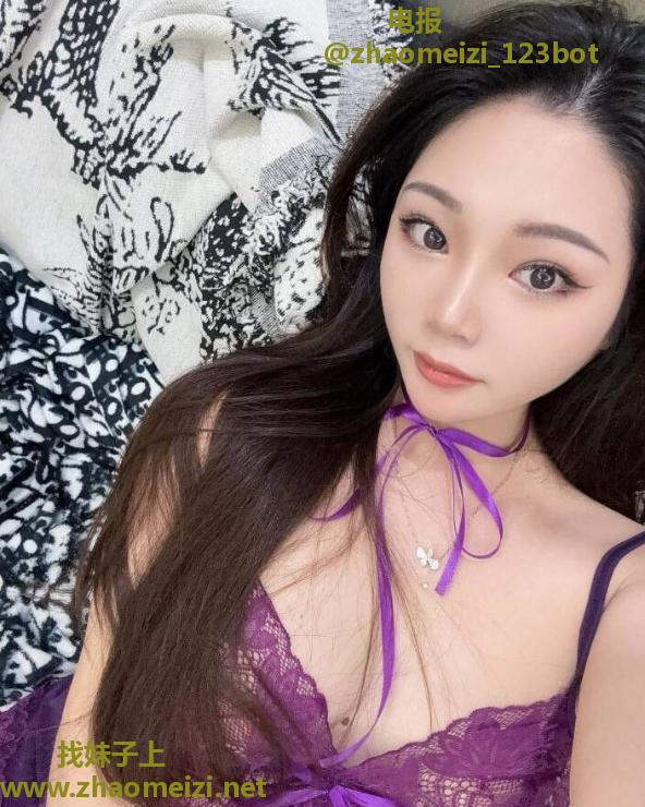 胸大臀翘mimi老师