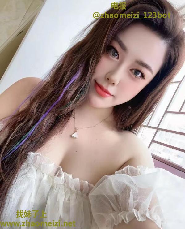 罗湖舌吻H怀美乳范范