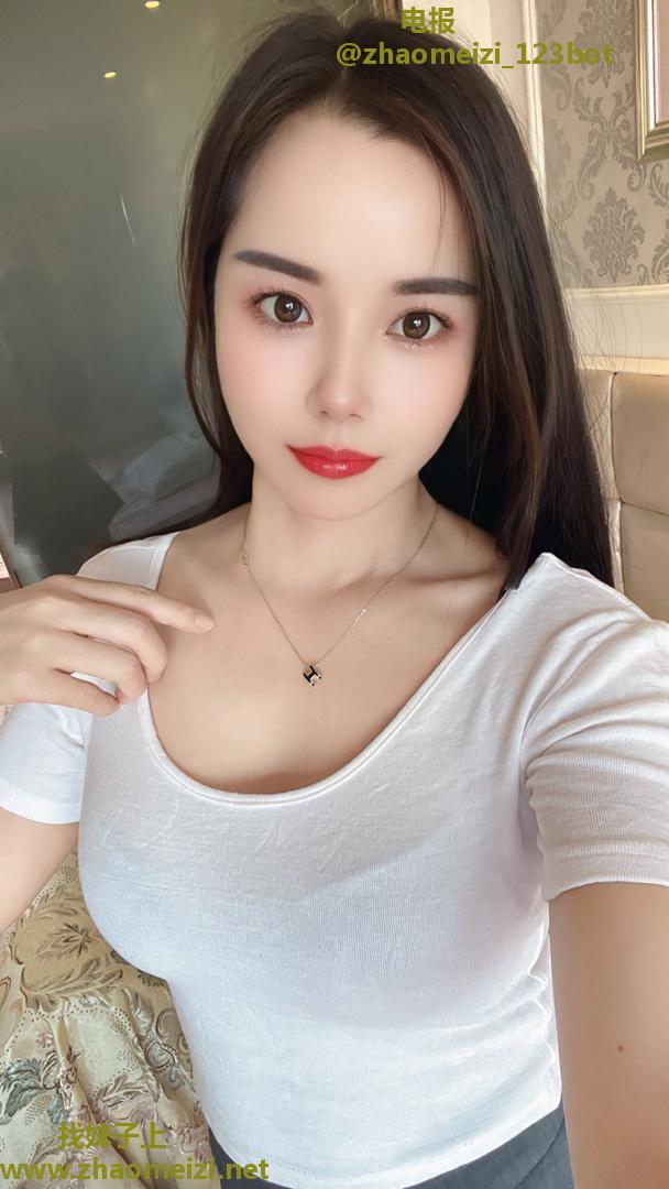 服务型御姐花样多