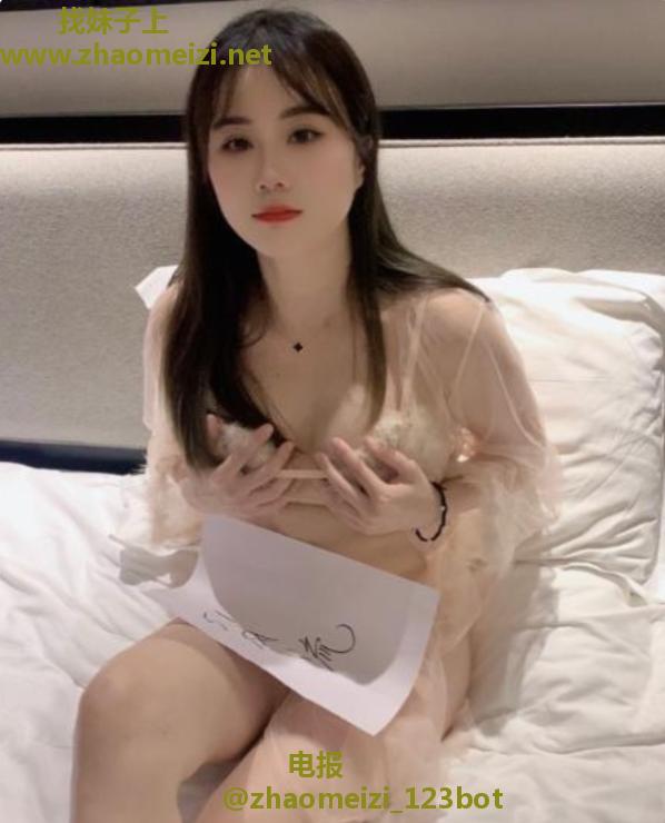 朝阳性感美少妇