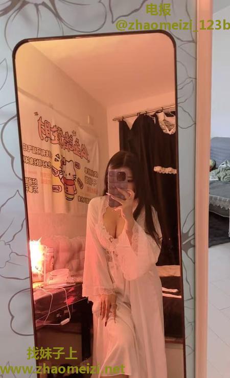 铁西娃娃脸小骚货