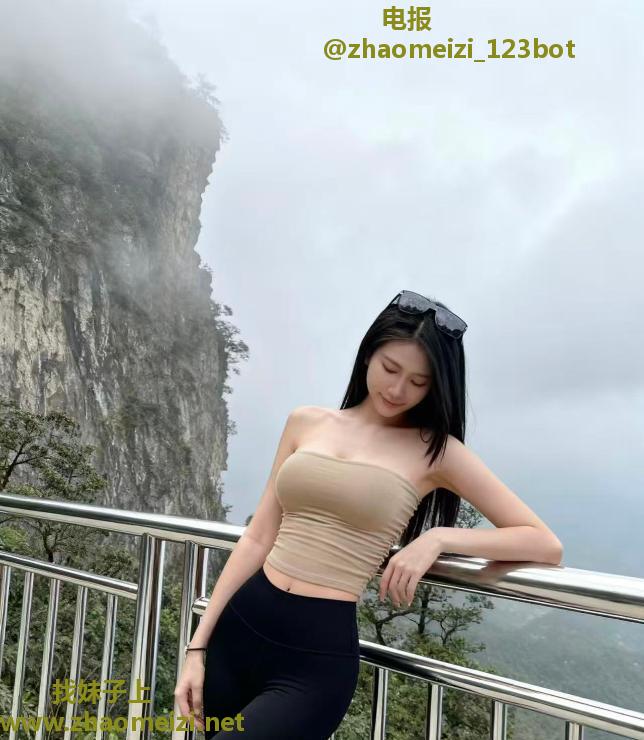 江宁口爆气质小姐姐