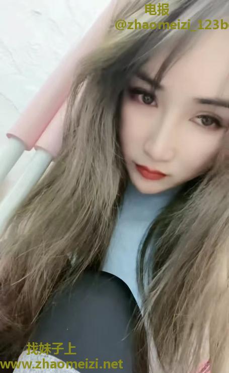美颜小少妇慕容