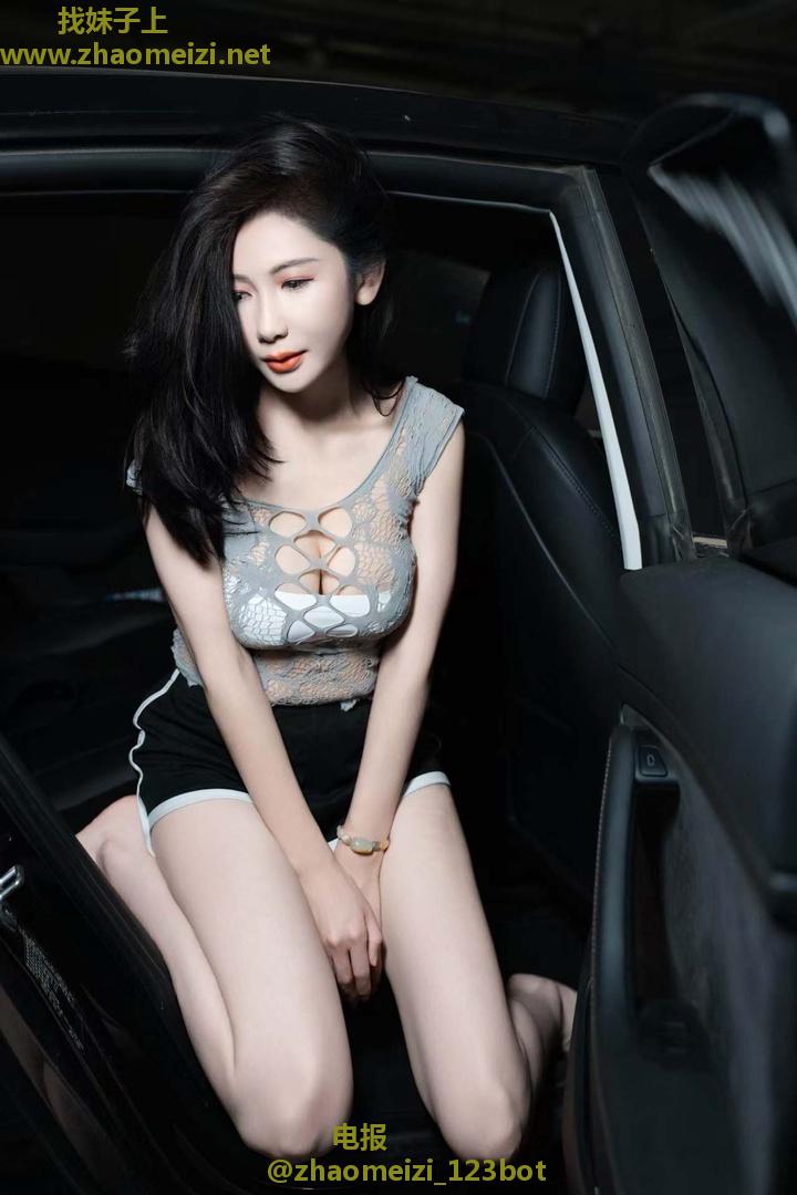 成寿寺性感小姐姐