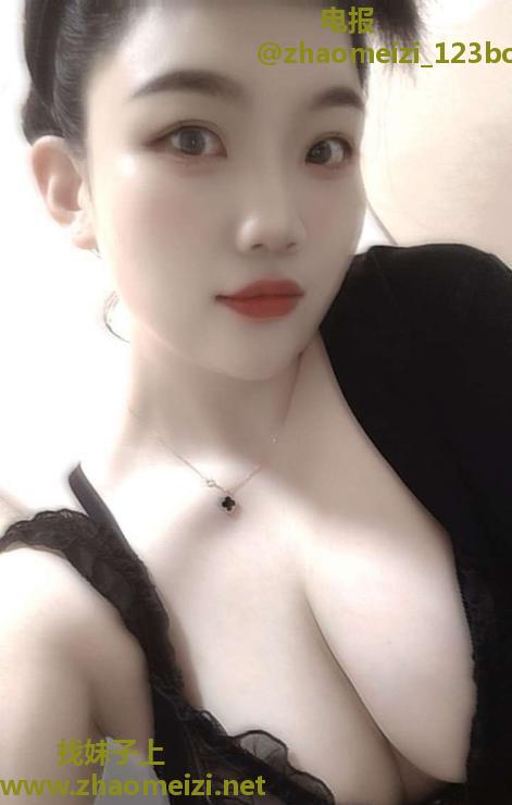 可拍AV大胸玫瑰