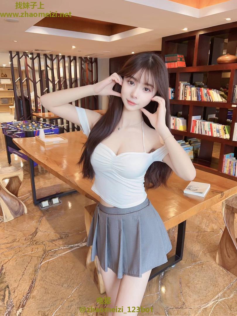 性感白嫩销魂少妇