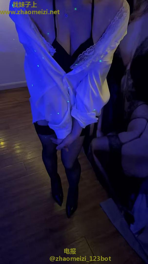 性感温柔服务好薇薇