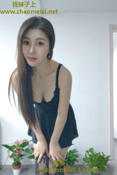 拱野制服骚妹瑶瑶